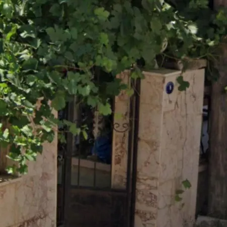 Your New, Comfortable And Cozy In The Center