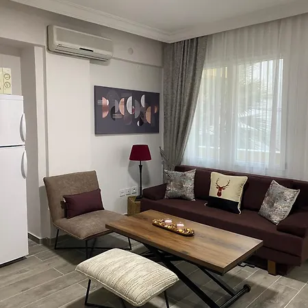 Your New, Comfortable And Cozy In The Center Seferihisar
