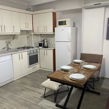 Apartament Your New, Comfortable And Cozy In The Center Seferihisar